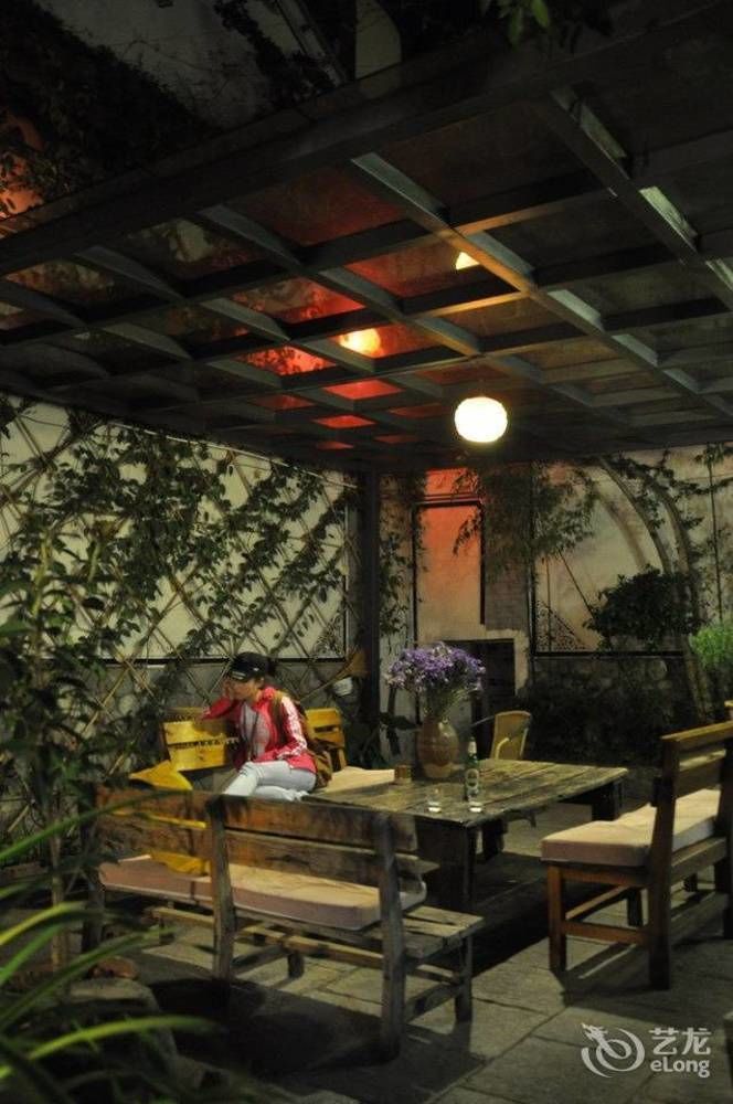 Four Seasons Youth Hostel Dali  Buitenkant foto